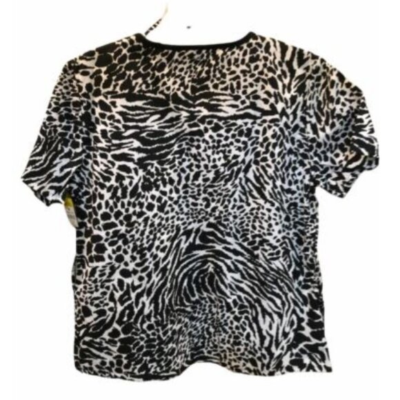 Zebra Animal Print Scrub Top 1X / 2X Black & White NEW Bobbie Brooks Womens - Picture 4 of 5